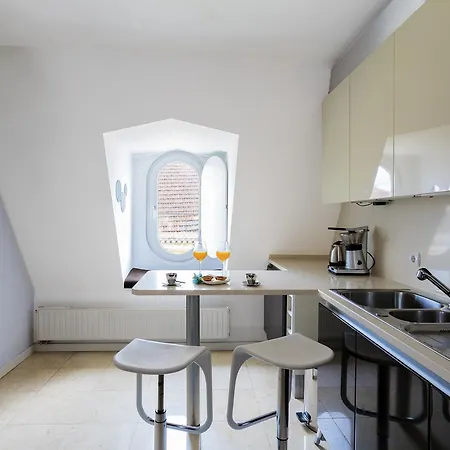 아파트 My Chiado Suites